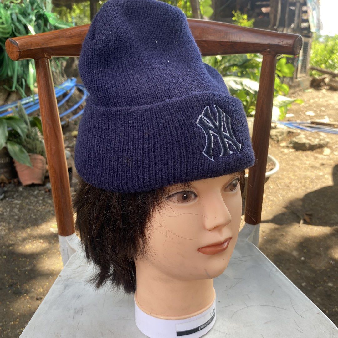 VINTAGE MLB BEANIE (Category: Beanies) located in Rizal. Submitted by thrift_by_nel (Listing ID 1464143846, Image 2). Description: Excellent conditon.