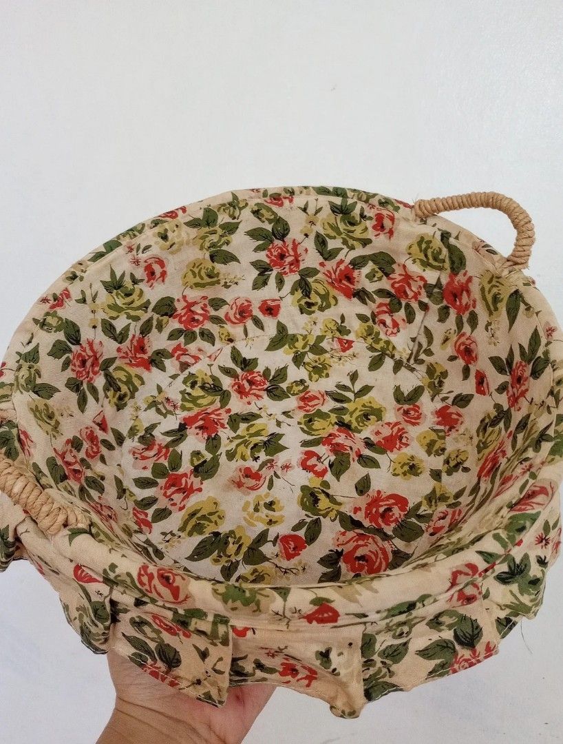 Vintage Native Floral Basket (Category: Storage Boxes & Baskets) located in Balanga. Submitted by marae_c (Listing ID 1464138876, Image 2). Description: In good used condition. Very minimal sign of use. Needs a bit of cleaning sa fabric. Nakatahi sya. Still very pretty in actual 😍 very cottagecore/country vibes 🧺🍂🌼🏵️ Measurements Length:10.5" Height: 4.2".