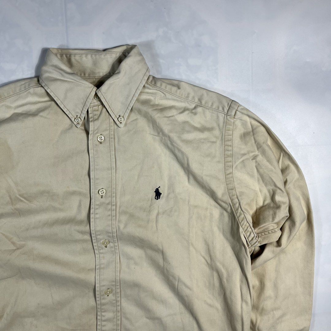 Vintage Ralph Lauren Buttons Down (Category: Activewear) located in Iloilo. Submitted by profitpicks (Listing ID 1464326100, Image 2). Description: .