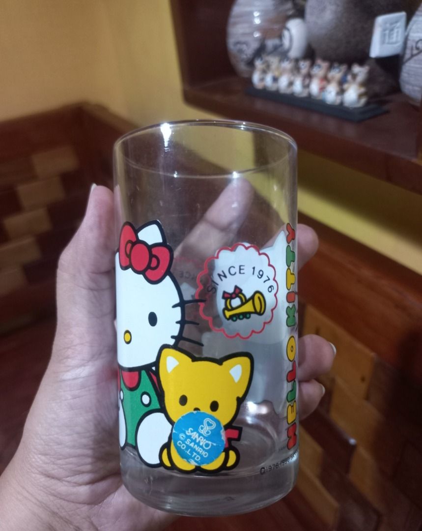 VINTAGE Sanrio Character Glassware Bundle (Category: Character Goods) located in Pugo. Submitted by mhylee_fang1989 (Listing ID 1464245349, Image 3). Description: .