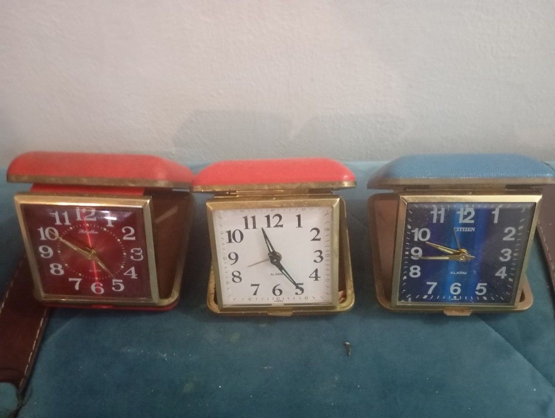 Vintage travel winding clocks (Category: Clocks) located in Las Pinas. Submitted by the_recycle_shop (Listing ID 1464154705, Image 1). Description: Selling as set 1200 Working condition.