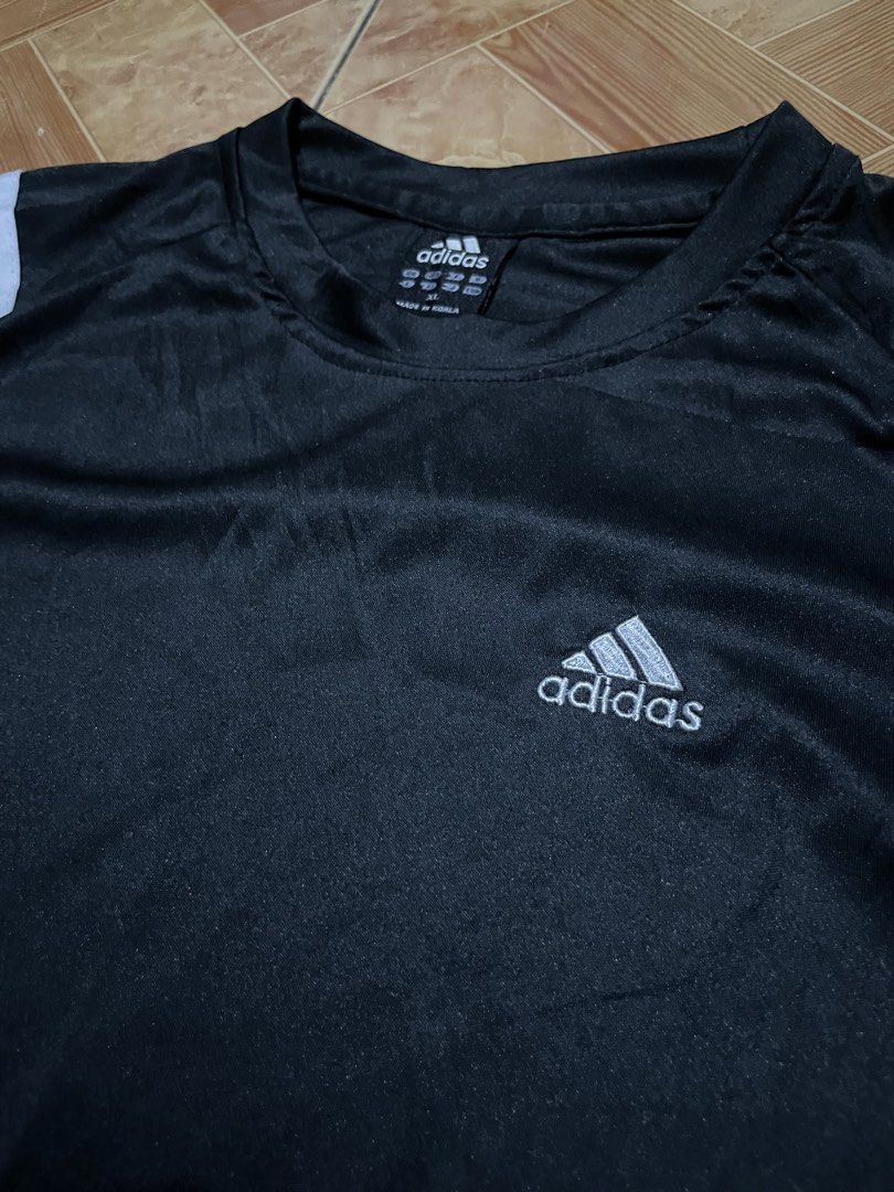 Vintage Y2K adidas (Category: Tshirts & Polo Shirts ) located in Manila. Submitted by trueriver.3b37bc (Listing ID 1464237213, Image 2). Description: [vintage y2k adidas black] • Length | 27 medium to large • Width | 20.5 • Issue | none • Condition | excellent 🏷️350+sf ___________________________________.
