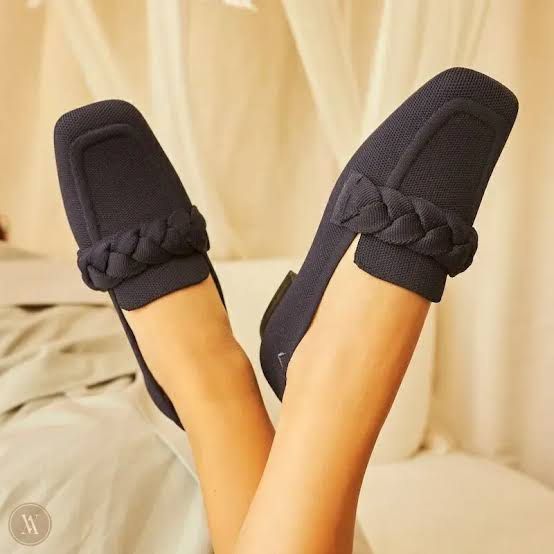 Vivaia Caitlin Square Toe Loafers (Category: Loafers) located in Manila. Submitted by victory_1816 (Listing ID 1464271816, Image 1). Description: Size 36.5 Please note: The actual color is navy blue, not black. .