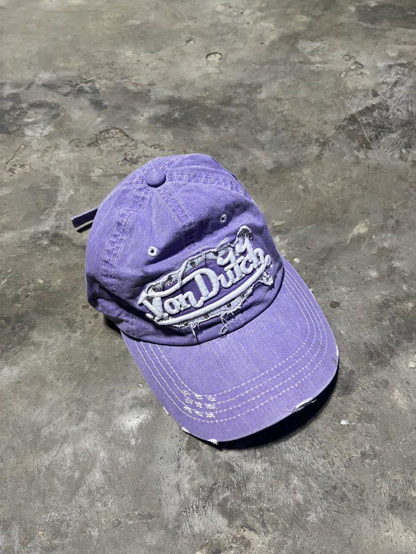 Von Dutch cap (Category: Caps & Hats) located in Balamban. Submitted by jersey033 (Listing ID 1464228698, Image 1). Description: Issue distressed but baka design lang .