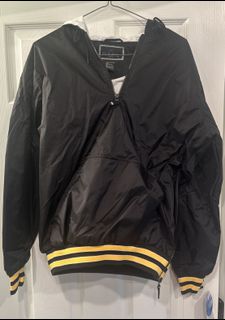 (Category: ) located in . Submitted by carousellglobal (Listing ID 1464003223, Image 1). Description: .