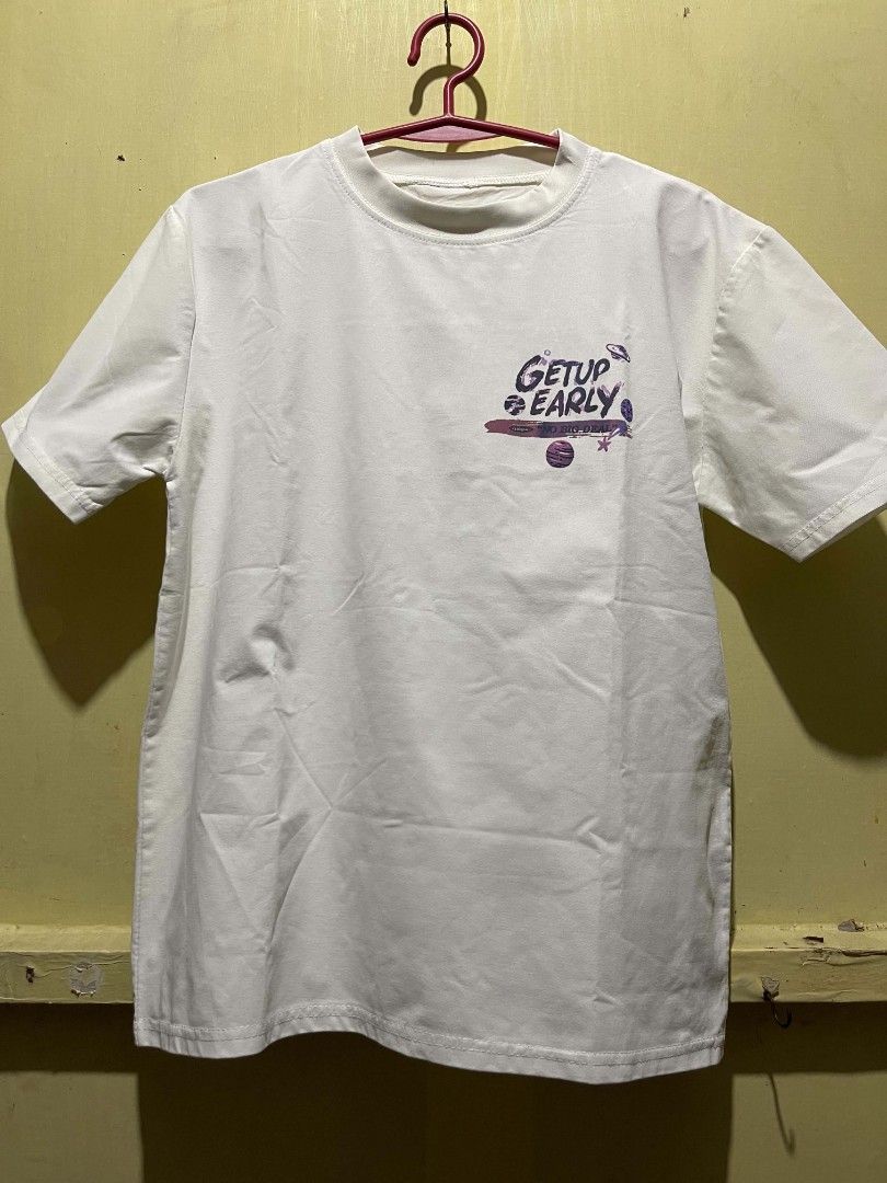 White men's t-shirt (Category: Tshirts & Polo Shirts ) located in Pasay City. Submitted by nahaa.19 (Listing ID 1464225862, Image 1). Description: .