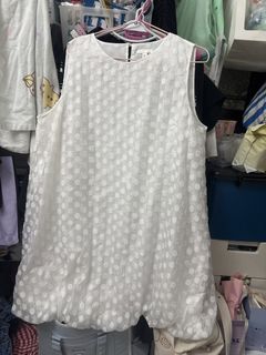 (Category: ) located in . Submitted by flowerrr___ (Listing ID 1464323772, Image 1). Description: .