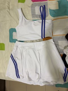 (Category: ) located in . Submitted by savemywears (Listing ID 1464256495, Image 1). Description: .