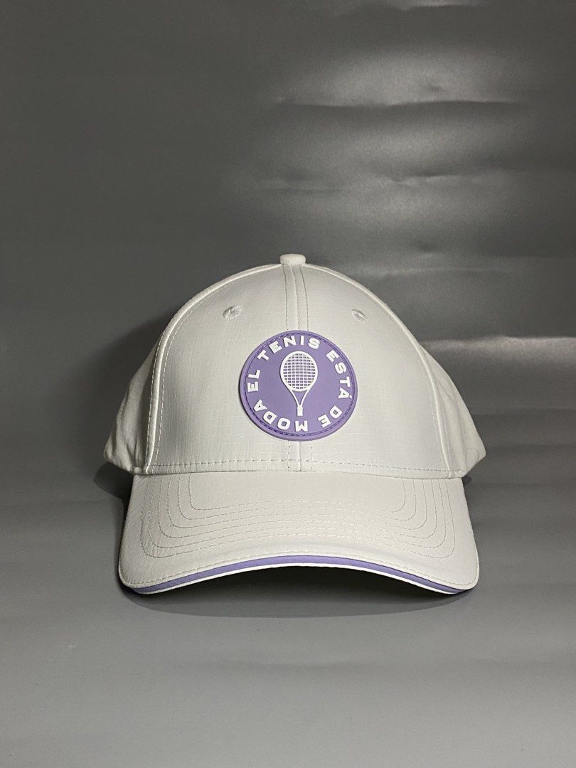 Wimbledon hat (Category: Caps & Hats) located in Quezon City. Submitted by keedcaps4u (Listing ID 1464263484, Image 1). Description: Bnew auth Osfa 1299 Freeship.