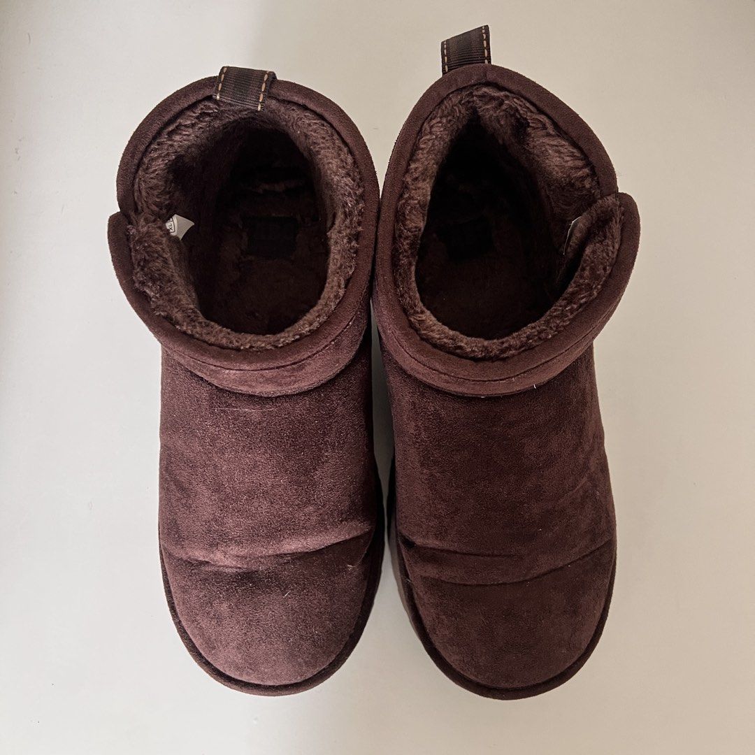 Winter Platform Boots (ABC Select) Brown (Category: Boots) located in Quezon City. Submitted by preloved.shang (Listing ID 1464184975, Image 3). Description: ABC Mart Platt Ultra Mini Winter Boots (Brown) with 5cm platform sole - Brand: ABC Mart / ABC Select - Color: Brown - Size: XL / US 8.5 Women - Bought at ABC Mart in Yokohama, Japan last November 2025 - Original price in-store: ¥6,589 or ₱2,611.85 - Selling for: ₱1700 ONLY - No issues, no fl