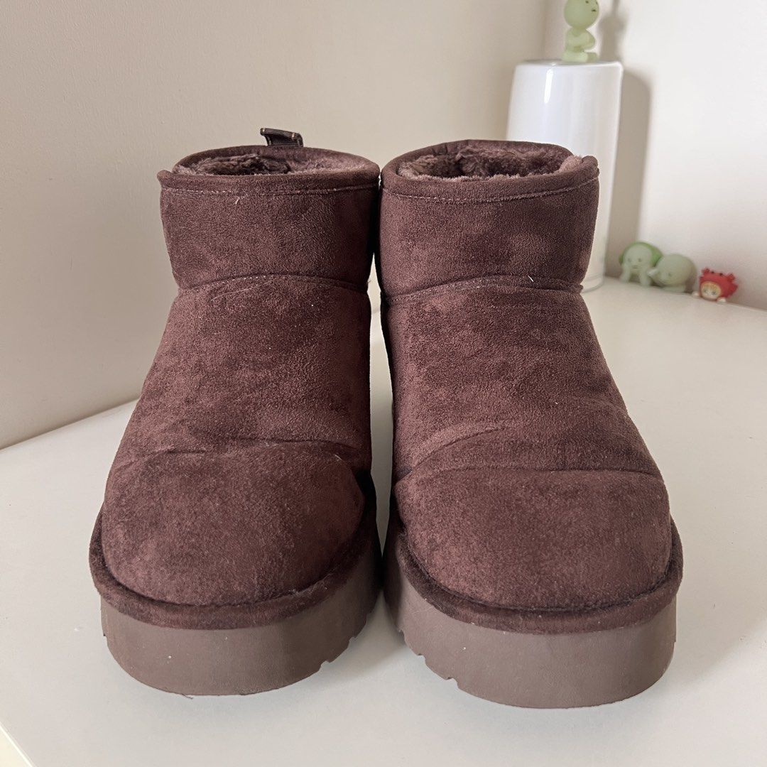 Winter Platform Boots (ABC Select) Brown (Category: Boots) located in Quezon City. Submitted by preloved.shang (Listing ID 1464184975, Image 2). Description: ABC Mart Platt Ultra Mini Winter Boots (Brown) with 5cm platform sole - Brand: ABC Mart / ABC Select - Color: Brown - Size: XL / US 8.5 Women - Bought at ABC Mart in Yokohama, Japan last November 2025 - Original price in-store: ¥6,589 or ₱2,611.85 - Selling for: ₱1700 ONLY - No issues, no fl