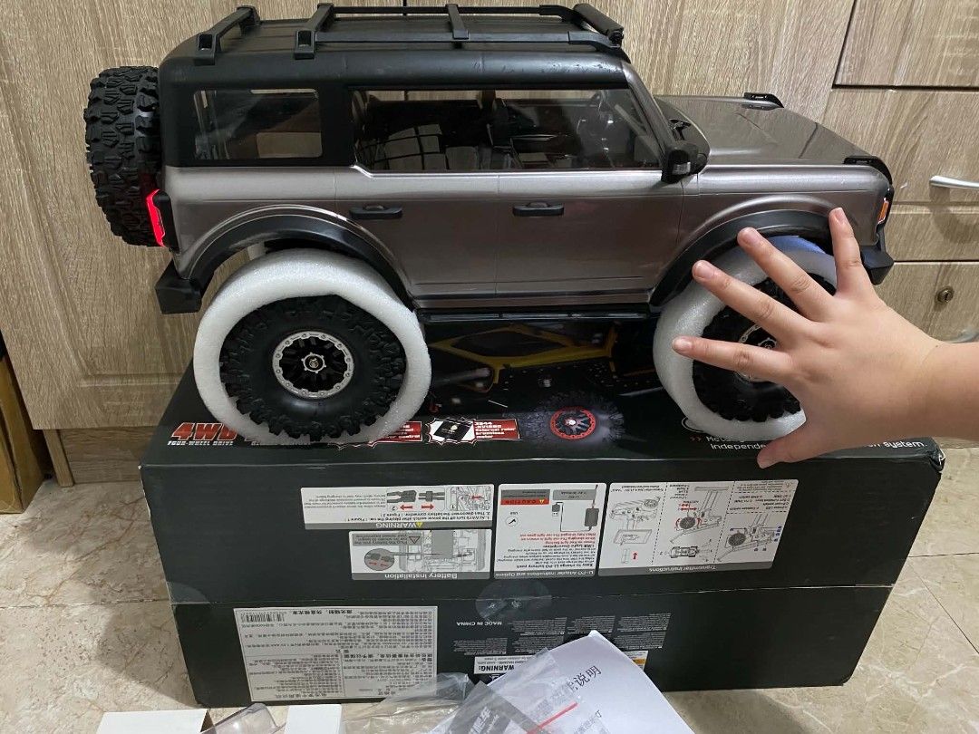 WL TOYS Bronco High end Rc car Brushless Version (Category: Remote Control Toys) located in Paranaque City. Submitted by newhobbieshop (Listing ID 1464345092, Image 1). Description: used for 2 times only has sign of used normal for 2nd hand but still intact and kinda new too big for my room.