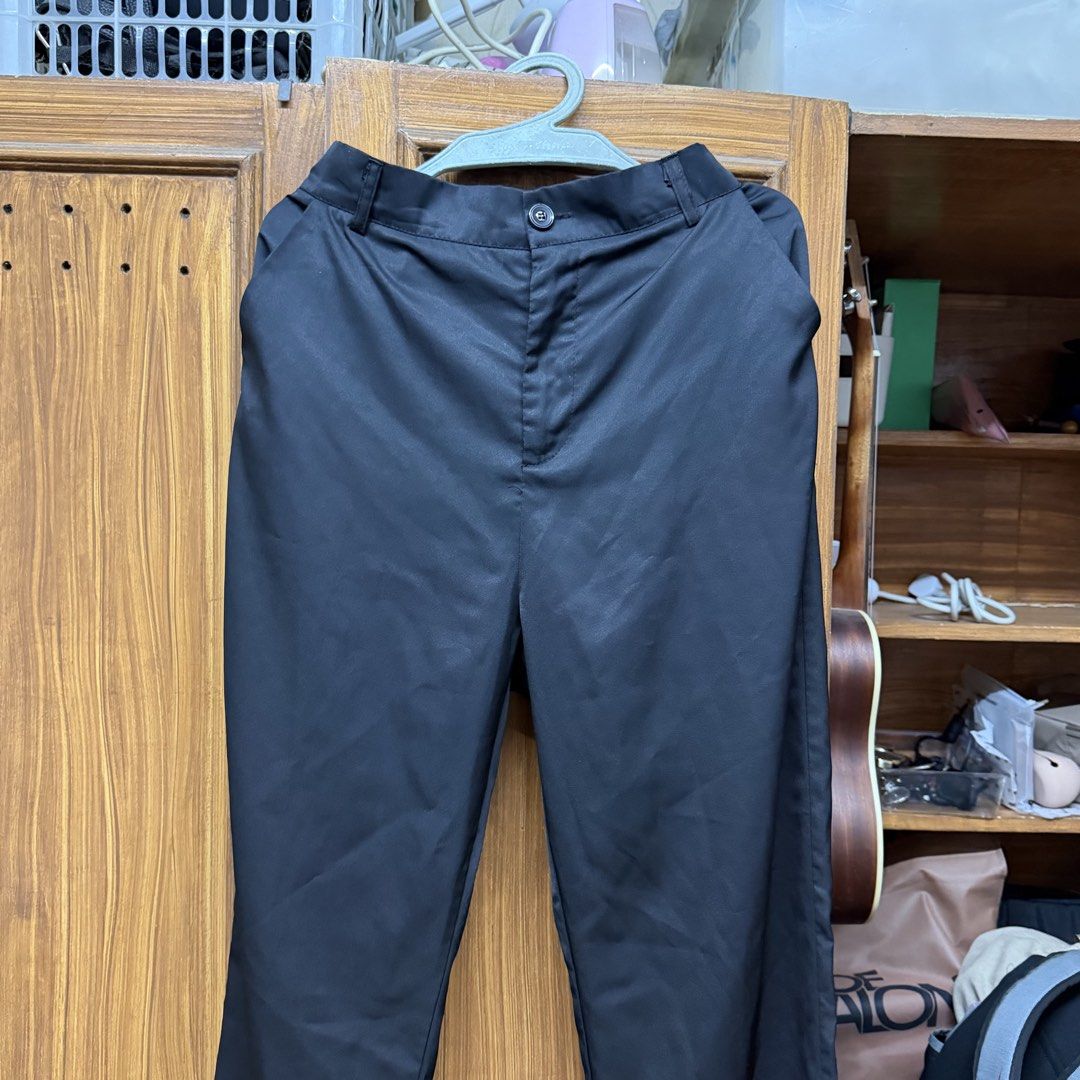 Women's Tops, Pants, and Accessories Bundle (Category: Sets or Coordinates) located in Rizal. Submitted by hahshdhajade (Listing ID 1464307928, Image 3). Description: preloved!!! used once to twice price range from 120-250!! small to medium.