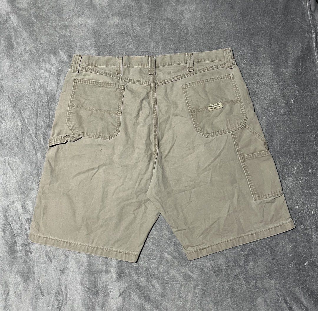 WRANGLER CARPENTER JORTS (Category: Shorts) located in Nabua. Submitted by nopfinds (Listing ID 1464272253, Image 2). Description: WRANGLER CARPENTER JORTS WAIST-40 LENGTH-22 HEM-12.5 MINE FOR🔖₱450+sf EXCELLENT CONDITION COLOR MAY VARY DUE TO LIGHTING NEEDS WASH.