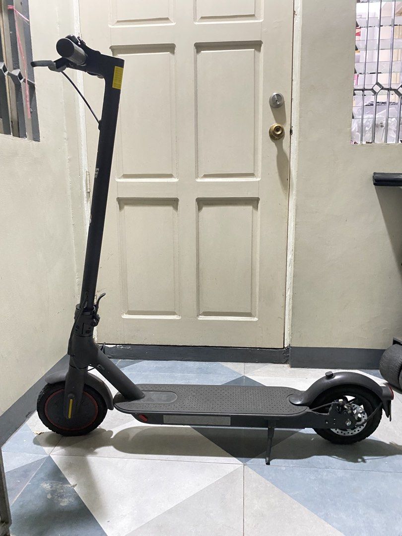Xiaomi pro 2 electric scooter (Category: Skates, Rollerblades & Scooters) located in Manila. Submitted by mat_016 (Listing ID 1464167282, Image 1). Description: 🛴 Xiaomi Electric Scooter Pro 2 for Sale! 🛴 📍 Location: San Pablo, Malolos, Bulacan ⚡ Condition: 9/10 (Smooth performance, well-maintained) 🛞 Tires: Upgraded Tubeless Tires (10/10 condition) Package Includes: ✅ Charger ✅ FREE Helmet ✅ FREE Digital Air Pump.