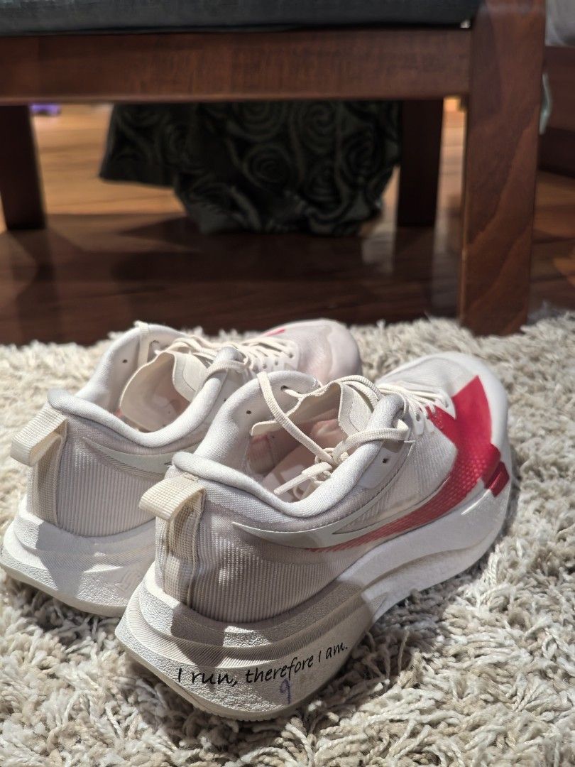 XTEP 2000km 5.0 Pro (Category: Sneakers) located in Paranaque City. Submitted by mpx2023 (Listing ID 1464241210, Image 2). Description: -Off White XTEP running shoes with stylish red accent -Only used a few times on treadmill for testing. - Authentic- Features the inspiring quote "I run, therefore I am." on the side. - Lightweight and breathable mesh upper for maximum comfort. - Designed for optimal performance during runs. - Versatile for both a