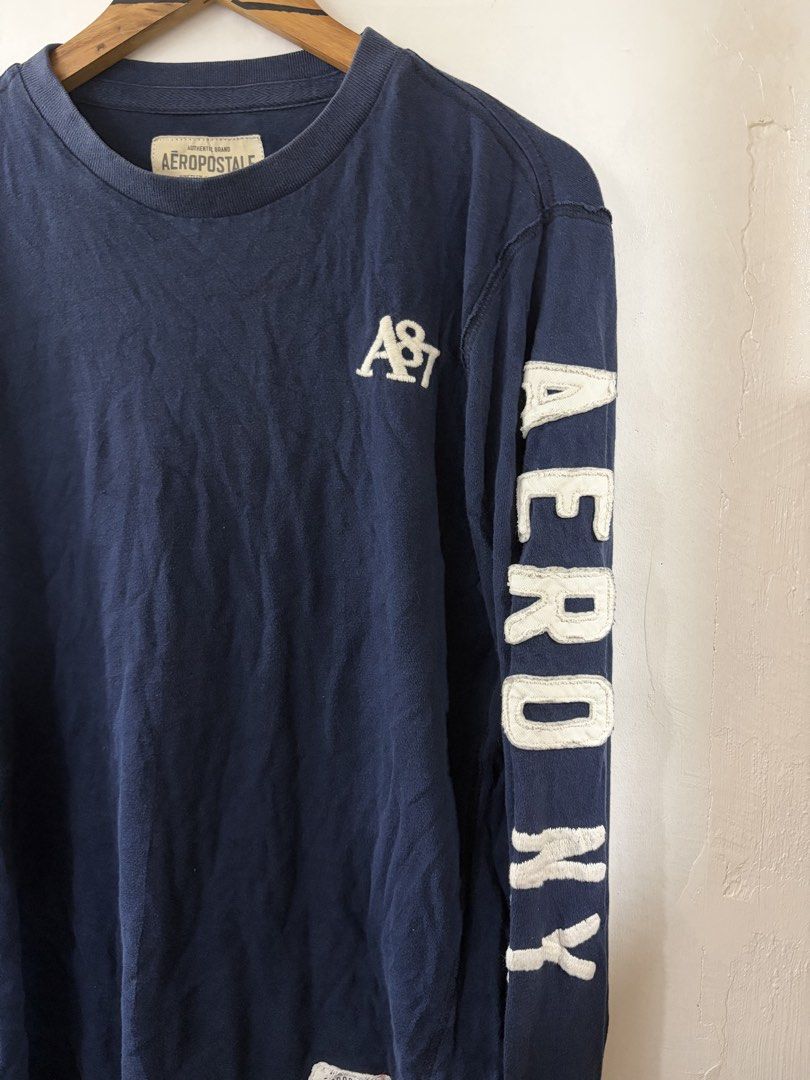 Y2k AEROPOSTALE long sleeves (Category: Tshirts & Polo Shirts ) located in Subic. Submitted by johnarvin194250 (Listing ID 1464272035, Image 2). Description: size Medium.