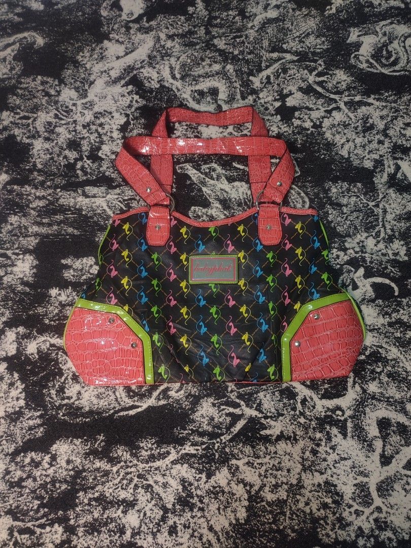 Y2k Babyphat Shoulder Bag💅 (Category: Shoulder Bags) located in Cagayan de Oro. Submitted by jaypeedeistilo (Listing ID 1464255743, Image 3). Description: the color and condition is great✅.