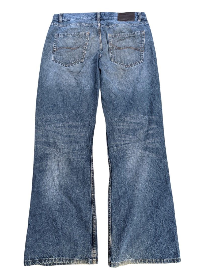 Y2k Bluenotes men's bootcut Jeans size 34 (Category: Jeans) located in Kapalong. Submitted by hashhthrift (Listing ID 1464221009, Image 1). Description: need wash only measurements: size 34 length 40.5 thigh 12 rise 14 hem 9.3.