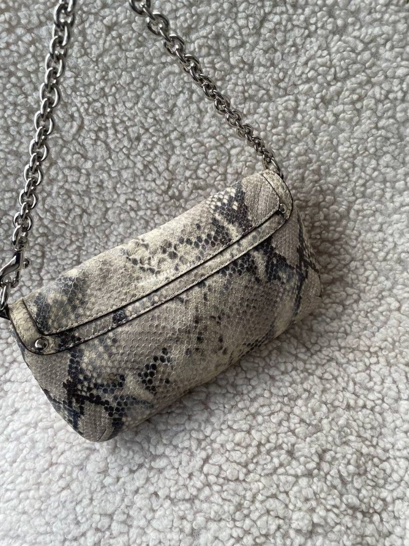 y2k Coach Kristin Python - Embossed Mini Purse (Category: Purses & Pouches) located in Bulacan. Submitted by bagzandboujee_ (Listing ID 1464205953, Image 3). Description: y2k Coach Kristin Python - Embossed Mini Purse ʀᴀɴᴋ ᴀʙ ᴘʜᴘ ♥︎ 2,500 ♥︎ ᴀʟʟ ꜱᴀʟᴇꜱ ᴀʀᴇ ꜰɪɴᴀʟ ᴋɪɴᴅʟʏ ʀᴇᴠɪᴇᴡ ᴀʟʟ ᴘʜᴏᴛᴏꜱ & ᴅᴇꜱᴄʀɪᴘᴛɪᴏɴ ʙᴇꜰᴏʀᴇ ᴘᴜʀᴄʜᴀꜱɪɴɢ. ᴄʜᴀʀᴍꜱ | ᴀᴄᴄᴇꜱꜱᴏʀʏ | ᴇxᴛᴇɴᴅᴇʀ ɴᴏᴛ ɪɴᴄʟᴜᴅᴇᴅ ꜰᴏʀ ᴅɪꜱᴘʟᴀʏ ᴘʜᴏᴛᴏ ᴘᴜʀᴘᴏꜱᴇꜱ ᴏɴʟʏ.
