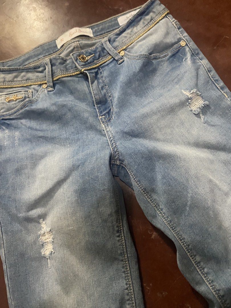 Y2k EarlJean Low~Rise Slim Bootcut (Category: Jeans) located in Malita. Submitted by ronnyboi (Listing ID 1464139008, Image 3). Description: W:28~30 L:36 T:9.5 H:7.5 Mine:400.