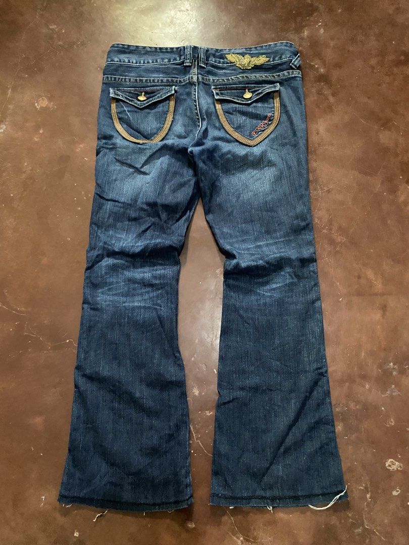 Y2k Exe Revolution Low~Rise Bootcut (Category: Jeans) located in Malita. Submitted by ronnyboi (Listing ID 1464140170, Image 1). Description: W:32 L:34 T:10 H:8 Mine:200.