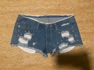 (Category: ) located in . Submitted by r.vynarchives (Listing ID 1464332071, Image 1). Description: .