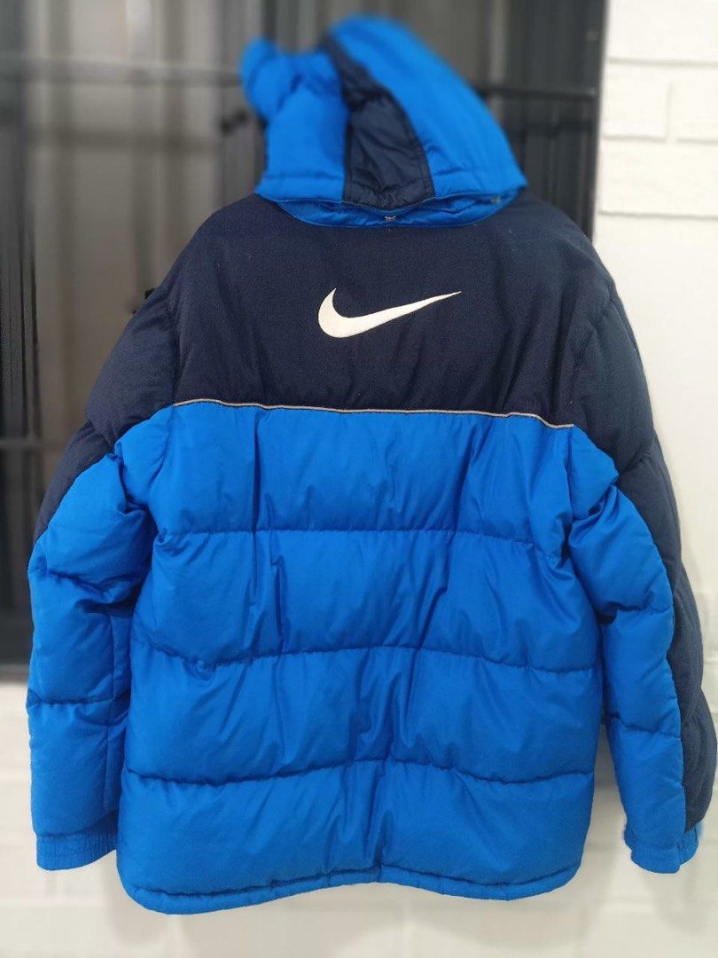 Y2K NIKE PUFFER JACKET ❄️ (Category: Activewear) located in Dasmarinas. Submitted by 2slickdeals_ (Listing ID 1464341467, Image 2). Description: SIZE LARGE YOUTH 22 WIDTH 26 LENGTH EXCELLENT CONDITION! NO ISSUE. J&T / LALAMOVE!.