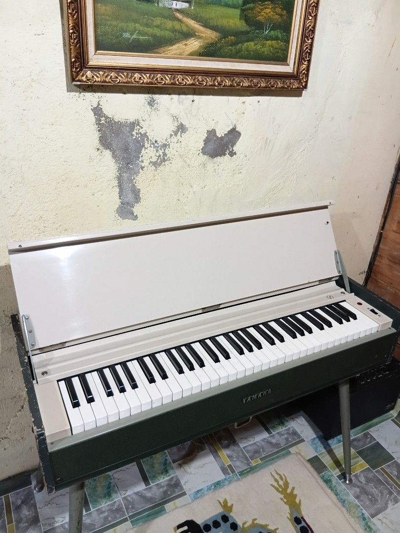 Yamaha L-15B Reed Organ (Category: Musical Instruments) located in Marikina City. Submitted by brandodracu (Listing ID 1464234617, Image 2). Description: good condition made in japan 100 volts all keys working fully functional.