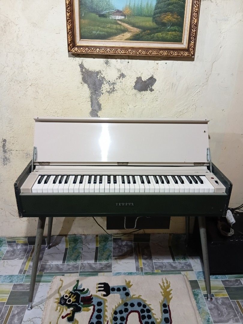 Yamaha L-15B Reed Organ (Category: Musical Instruments) located in Marikina City. Submitted by brandodracu (Listing ID 1464234617, Image 1). Description: good condition made in japan 100 volts all keys working fully functional.