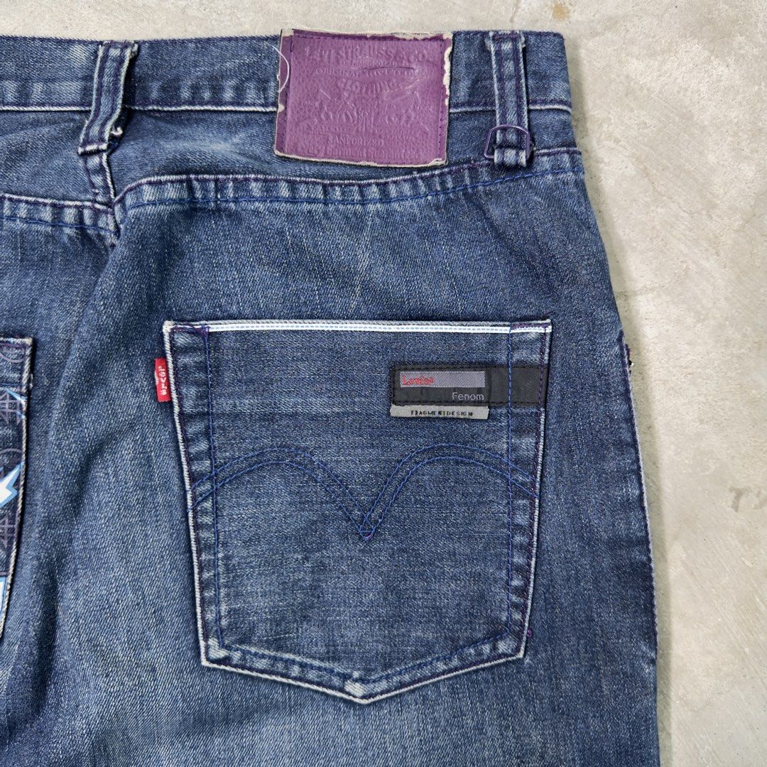 Year 2000s Levi’s Fenom Fragment Pants (Category: Jeans) located in Silang. Submitted by offrackboys (Listing ID 1464282752, Image 3). Description: Year 2000s Levi’s Fenom Fragment Pants Size: 33 Measurements upon request Condition: Good Issue(s): Sign of usage, heel drag ₱3450 or Offer.