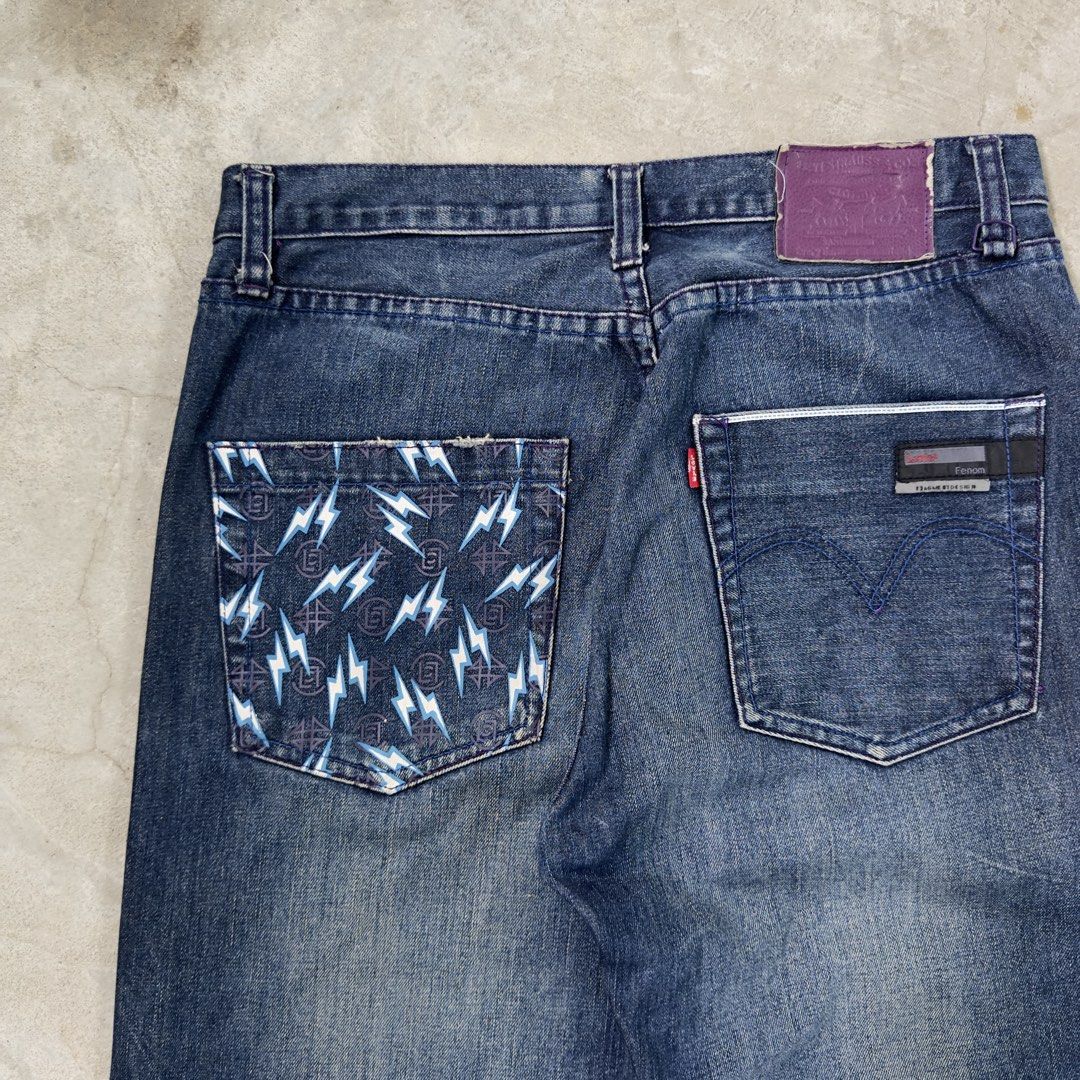 Year 2000s Levi’s Fenom Fragment Pants (Category: Jeans) located in Silang. Submitted by offrackboys (Listing ID 1464282752, Image 2). Description: Year 2000s Levi’s Fenom Fragment Pants Size: 33 Measurements upon request Condition: Good Issue(s): Sign of usage, heel drag ₱3450 or Offer.