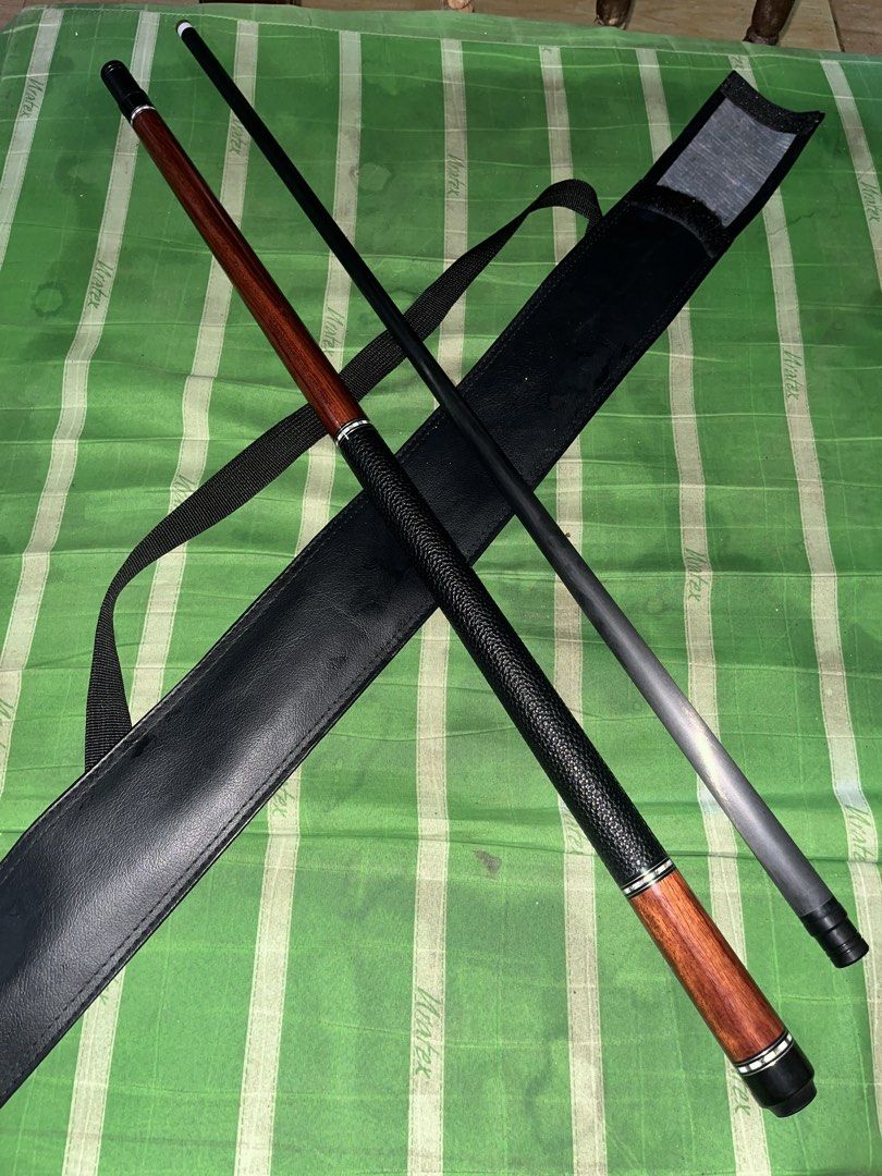 YFEN CARBON CUE STICK (Category: Billiards and Bowling) located in Manila. Submitted by zentiger.7f4b3f (Listing ID 1464323637, Image 2). Description: BRAND NEW YFEN CARBON CUE STICK.