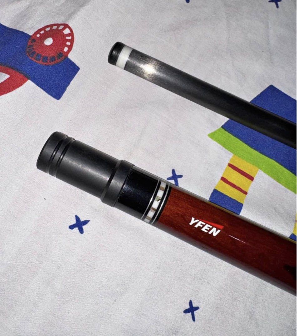 YFEN CARBON CUE STICK (Category: Billiards and Bowling) located in Manila. Submitted by zentiger.7f4b3f (Listing ID 1464323637, Image 1). Description: BRAND NEW YFEN CARBON CUE STICK.