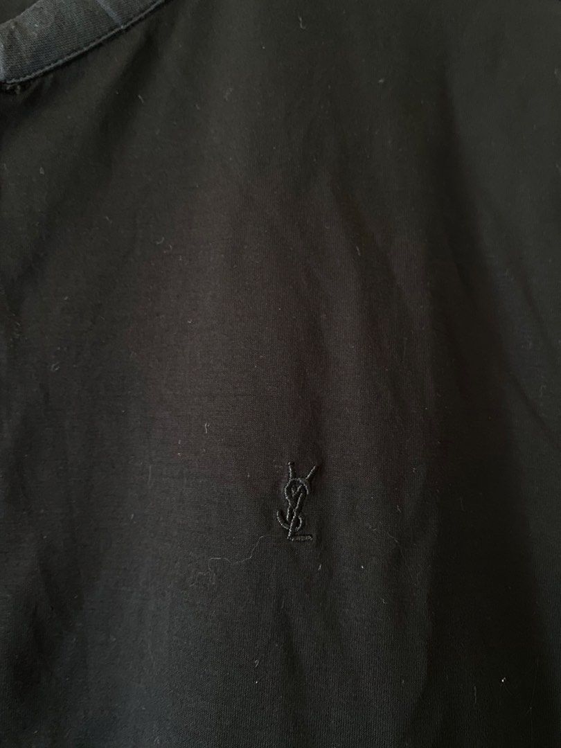 YSL SHORT SLEEVE LINEN (Category: Formal Shirts) located in Manaoag. Submitted by mangthrifttayo (Listing ID 1464195659, Image 2). Description: YSL LINEN EXCELLENT CONDITION NO ISSUE 9.7/10 overall condition .