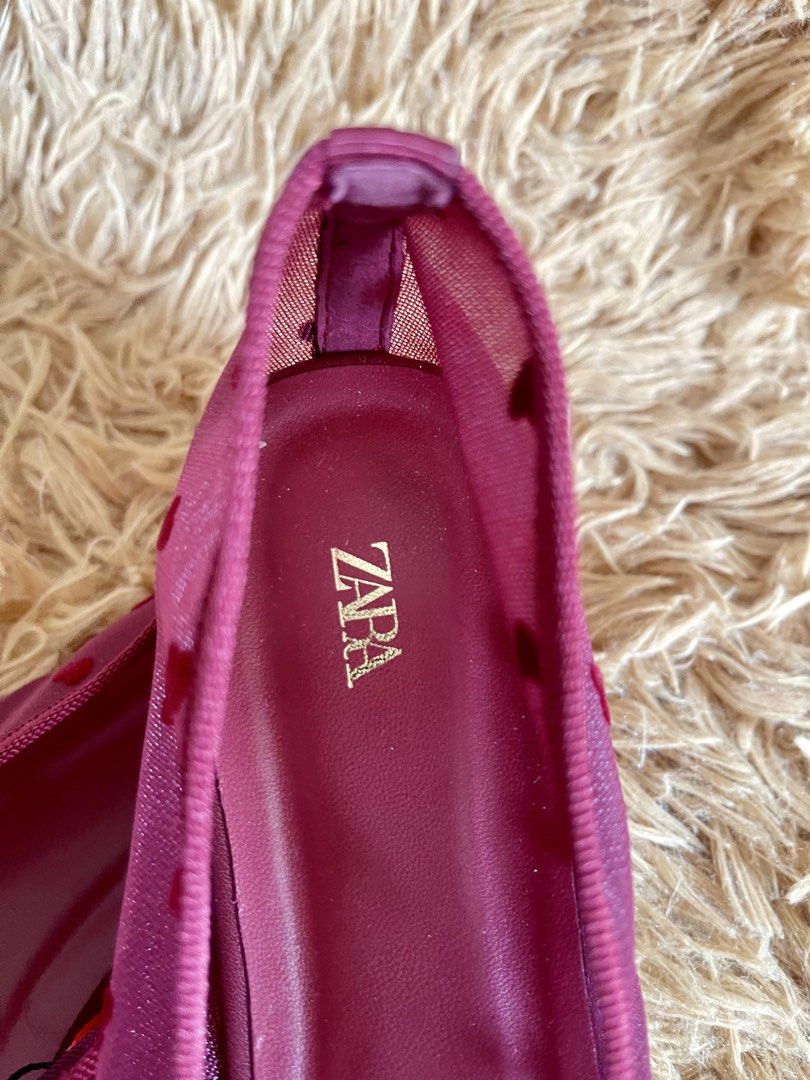 Zara Mesh Heart Ballet Flats (Category: Flats & Sandals) located in Quezon City. Submitted by donnieg-227 (Listing ID 1464273106, Image 2). Description: - Brand new Zara flats with tags attached - Cute mesh overlay with all-over heart pattern - Stylish burgundy/deep pink color - Easy slip-on style - Adds a fun touch to any outfit.
