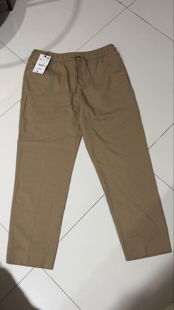 Zara pants (Category: Trousers) located in Manila. Submitted by isleofdogs_ (Listing ID 1464304042, Image 1). Description: Size XL brand new zara pants.