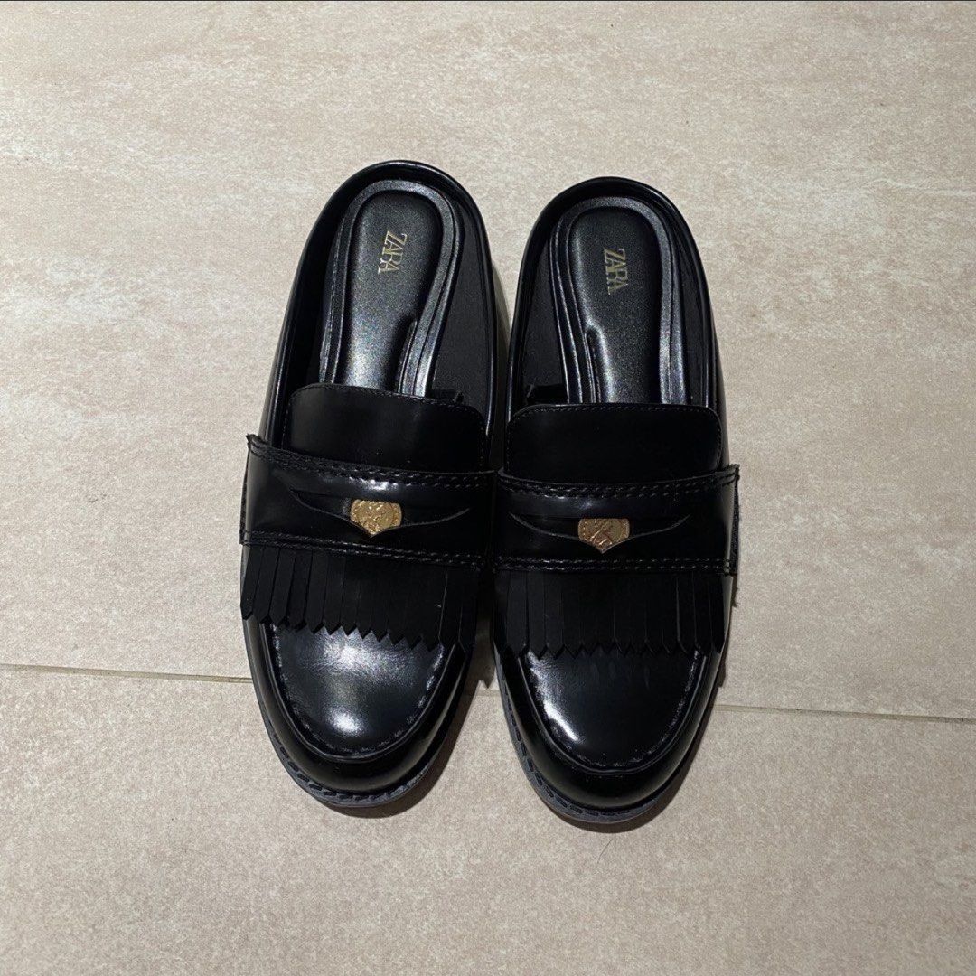ZARA Penny Loafers (Category: Loafers) located in Quezon City. Submitted by kathleenscloset (Listing ID 1464171847, Image 1). Description: .