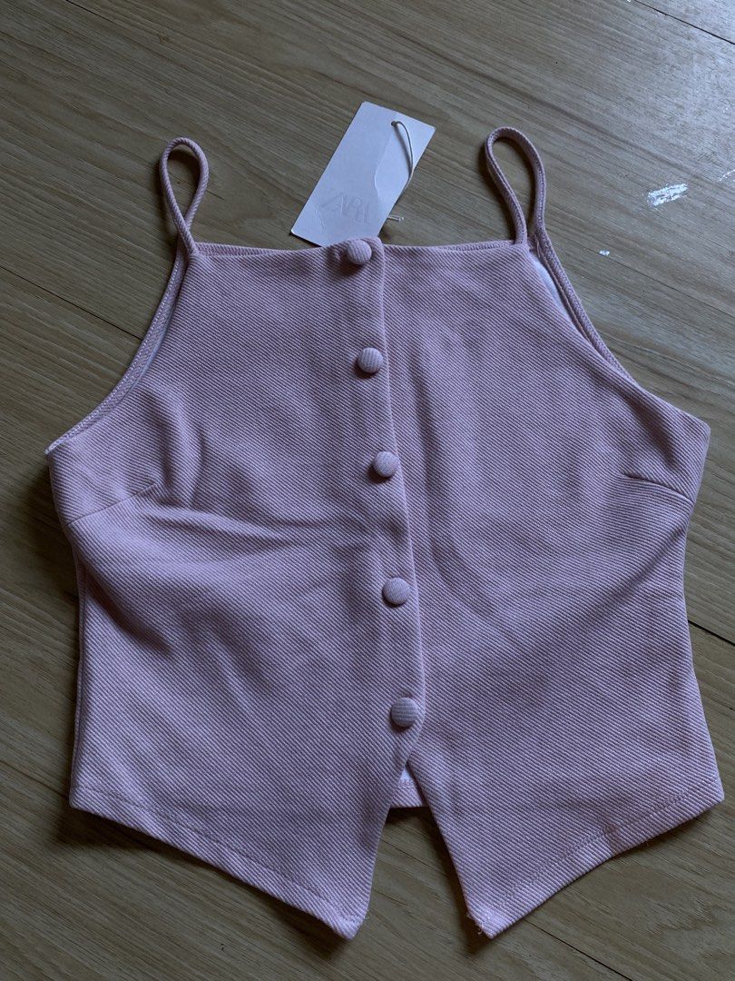 ZARA PINK BUTTONDOWN TOP (Category: Sleeveless) located in Manaoag. Submitted by wewhorewhat (Listing ID 1464244224, Image 3). Description: SIZE SMALL ZARA BRANDNEW WITH TAGS OG FROM USA.