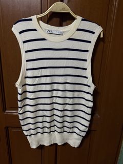 (Category: ) located in . Submitted by aprilluxcloset0812 (Listing ID 1464289003, Image 1). Description: .