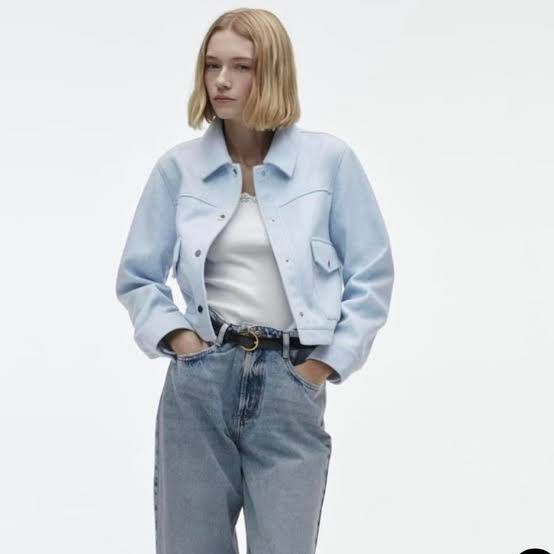 Zara Women’s Blue Jacket (Category: Coats, Jackets and Outerwear) located in Santa Rosa. Submitted by kv_declutter (Listing ID 1464183363, Image 2). Description: - Cute light blue cropped jacket - Good condition.