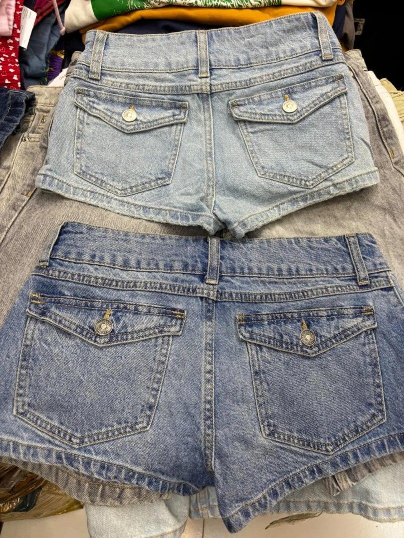 ZR MID SHORT (Category: Shorts) located in Manila. Submitted by kyliegianan26 (Listing ID 1464166699, Image 2). Description: PRE-ORDER ZR SHORTS ( mala samsara ka jan hahahaha) mine + size - 22,24,26,28,30,32,34,36,38 ₱199 only.