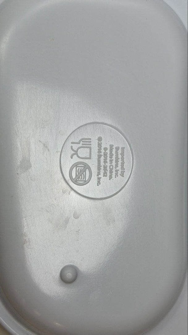 2016 Bumkins Inc. Baby Plate (Category: Weaning & Toddler Feeding) located in Quezon City. Submitted by skyskybear (Listing ID 1464476317, Image 2). Description: - Brand: Bumkins Inc. - Color: White - Origin: Made in China - Feature: Dishwasher safe - Model Number: 8-2016-2642 - Ideal for: Meal times.