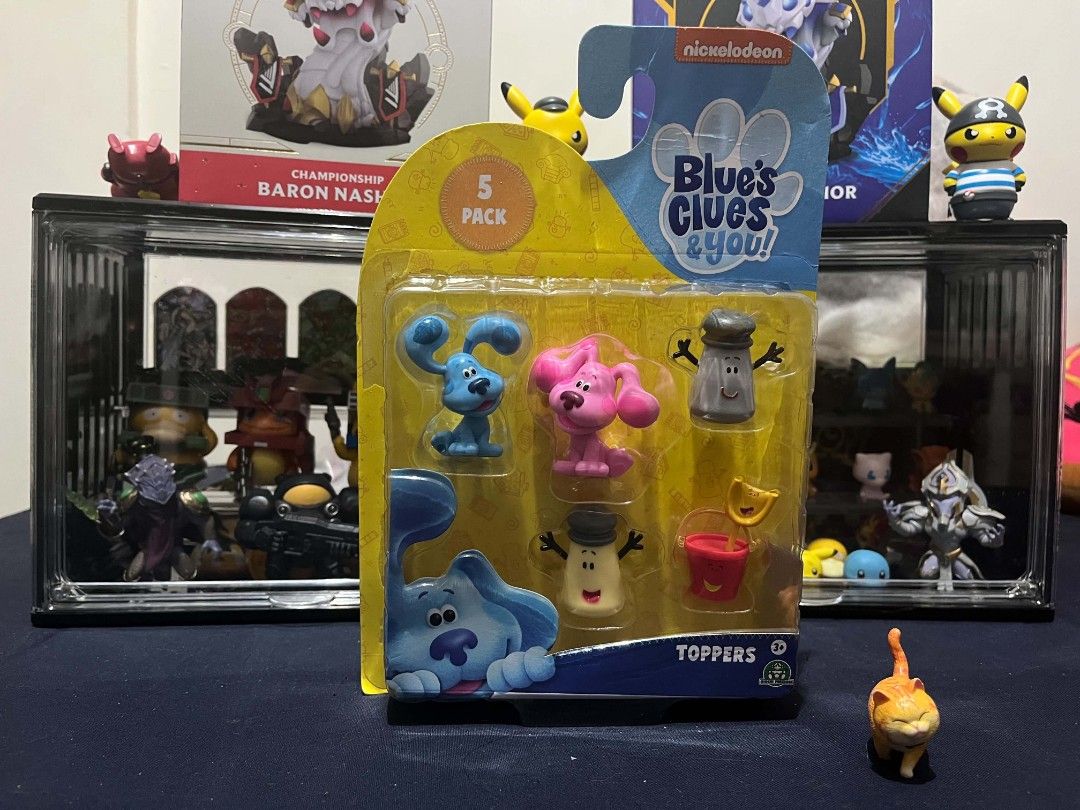 🔥SALE 🔥 2021 Blue's Clues 5-Pack Toppers Figures (Category: Kids Toys) located in Marikina City. Submitted by arcturus16 (Listing ID 1464368679, Image 1). Description: Selling 2021 Blue's Clues 5-Pack Toppers for only Php 800 .. Figures are in mint condition .. Box has minor creases but intact .. Figures are the iconic characters Blue, Magenta, Salt & Pepper, and Shovel & Pail .. Location: Marikina City Meet-Up: Around Marikina City Shipping Op
