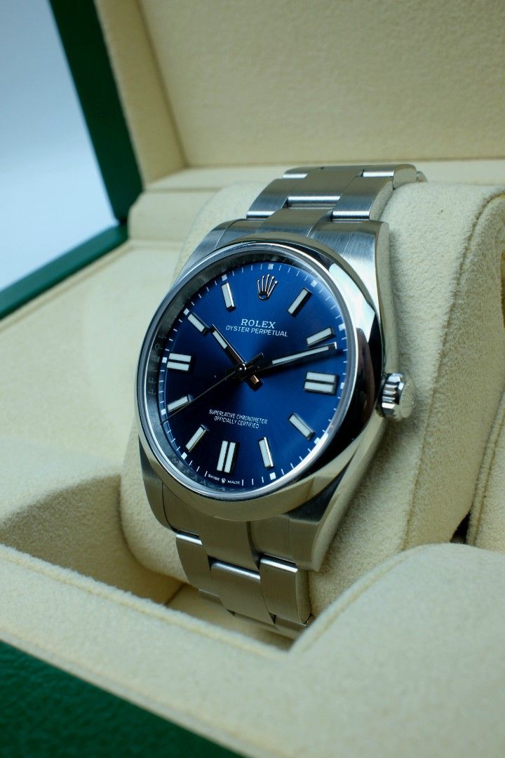 2024 Rolex Oyster Perpetual 41 Blue (Category: Luxury Watches) located in Quezon City. Submitted by lao.khalid (Listing ID 1464525962, Image 3). Description: 2024 Rolex Oyster Perpetual 41 Blue Reference no: 124300 Inclusion: Full set Condition: 9.9/10 (Can be pass as brand new) Price: 548k only! (Negotiable) Open for authentication.