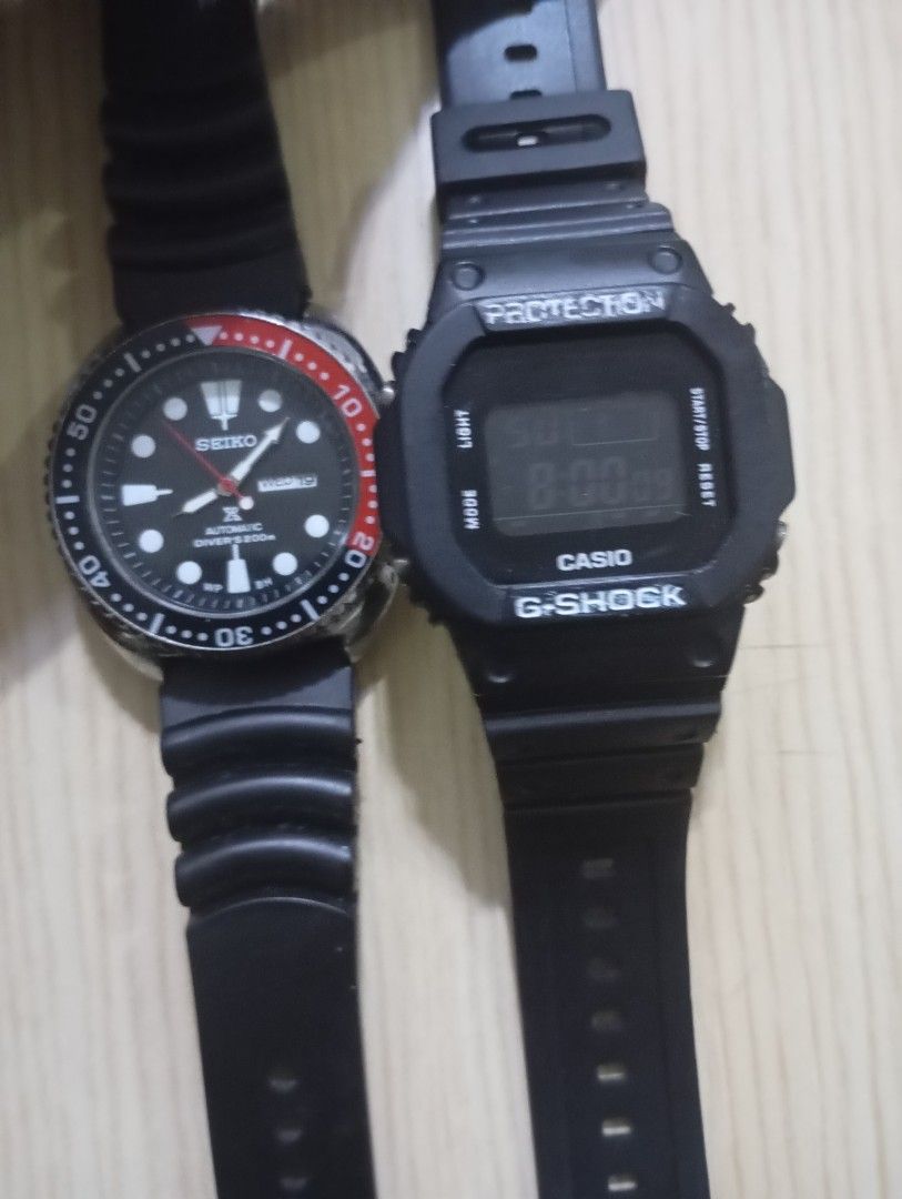 2pcs watch (Category: Men's Watches) located in Las Pinas. Submitted by the_recycle_shop (Listing ID 1464474907, Image 1). Description: Good working condition with battery.