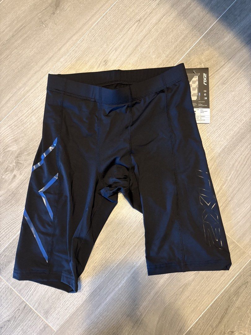 2XU （分類：運動服裝）位於 Hong Kong。 由 tang_pet 提交（商品編號 1464444708，圖片 3）。簡介： 。