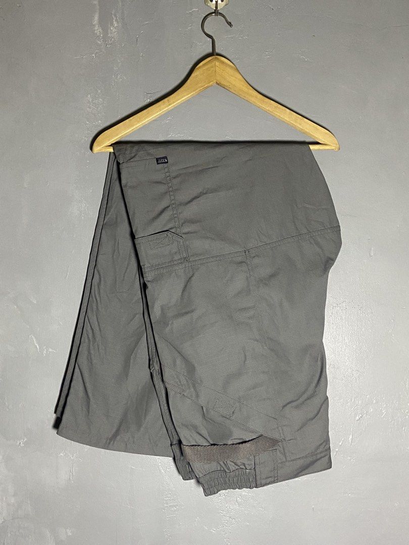 511 Tactical Pants (Category: Activewear) located in Cabuyao City. Submitted by chukz_x (Listing ID 1464534916, Image 2). Description: 511 Tactical Pants Size : 42 Dimes : 40-44W 43L 9H Condition : like new Issue : none Price : 1,500 📍READY TO WEAR 📍Cabuyao Laguna .