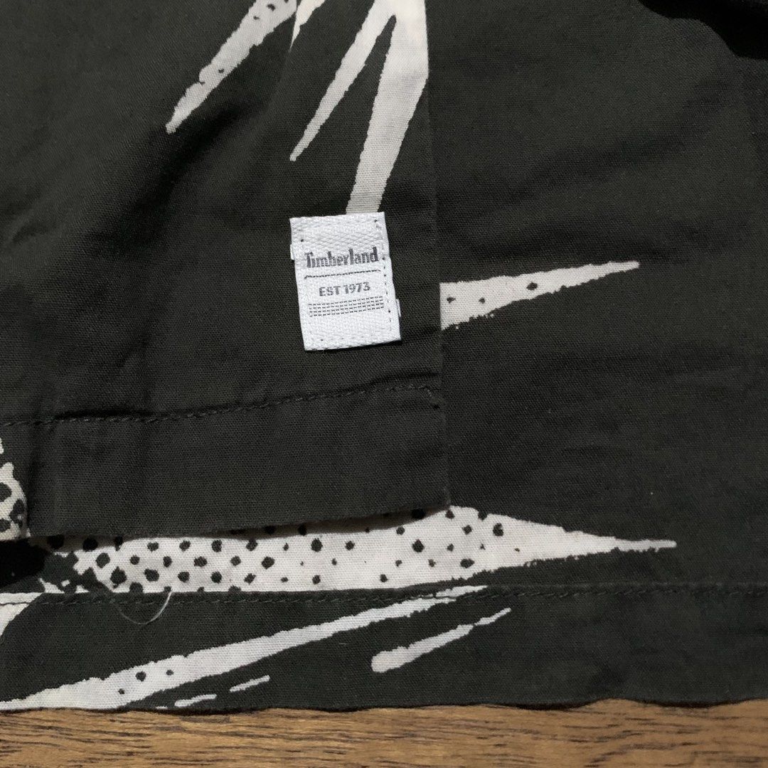 550 (Category: Tshirts & Polo Shirts ) located in Manila. Submitted by odids (Listing ID 1464471932, Image 3). Description: TIMBERLAND BUTTON DOWN POLO❗️ EXCELLENT CONDITION ISSUE : ❌❌❌ DIMES : 29 LENGTH / 22.5 WIDTH COLOR RATE : 9.5 DIRECT MESSAGE 📨 LOCATION : SIBONGA CEBU VOUCH / VC WITH ITEM FOR SAFETY ❗️.