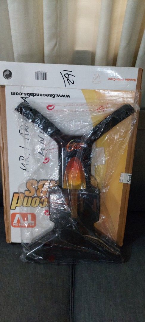 6 Second Abs Home Exercise Crunch Toning Stomach Exercise Machine w/ 4 Bands (Category: TV Consoles) located in Taguig. Submitted by thrifthub.ph (Listing ID 1464361917, Image 1). Description: 6 Second Abs Home Exercise Crunch Toning Stomach Exercise Machine w/ 4 Bands..